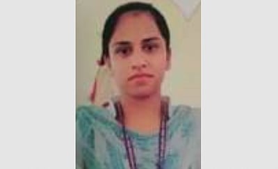 கல்லூரி மாணவி மா்மச் சாவு: போலீஸாா் விசாரணை